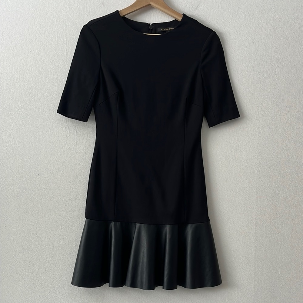 Cynthia Steffe Faux Leather‎ Ruffle Skirt Dress in Black size 2